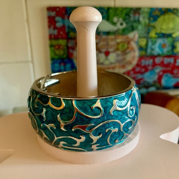 Aqua & Silver Enamel Swirls Chunky Clamper Bracelet - NWOT - Fashion Bracelet - Picture 6 of 9